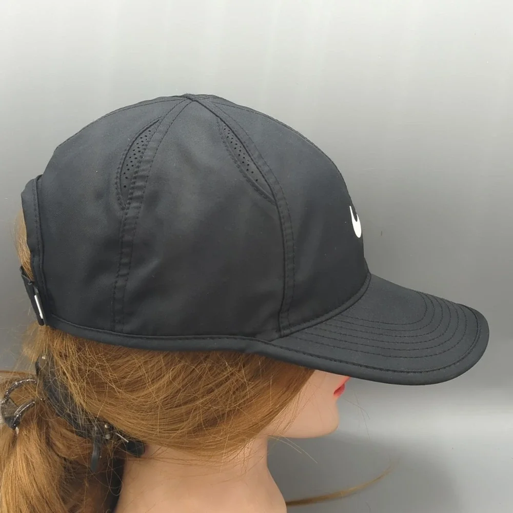 Nike Featherlight Dri-FIT Hat Cap Strap Back One Size Black Running Sports